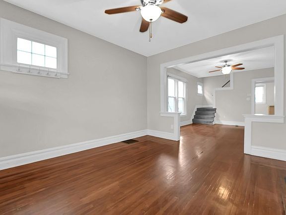 5th image of 240 E Hudson St #240