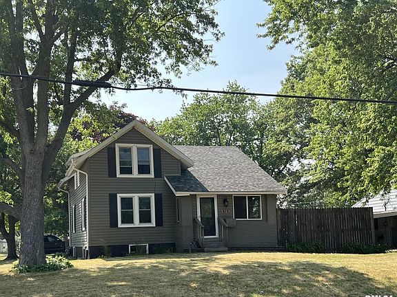 2nd image of 613 N East St