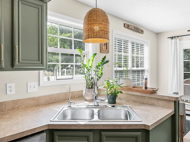 1092 Bobcat Dr — Photo 10
