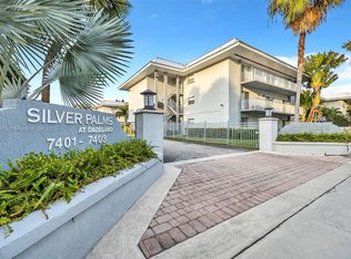 7403 SW 82nd St APT 113N, Miami, FL 33143