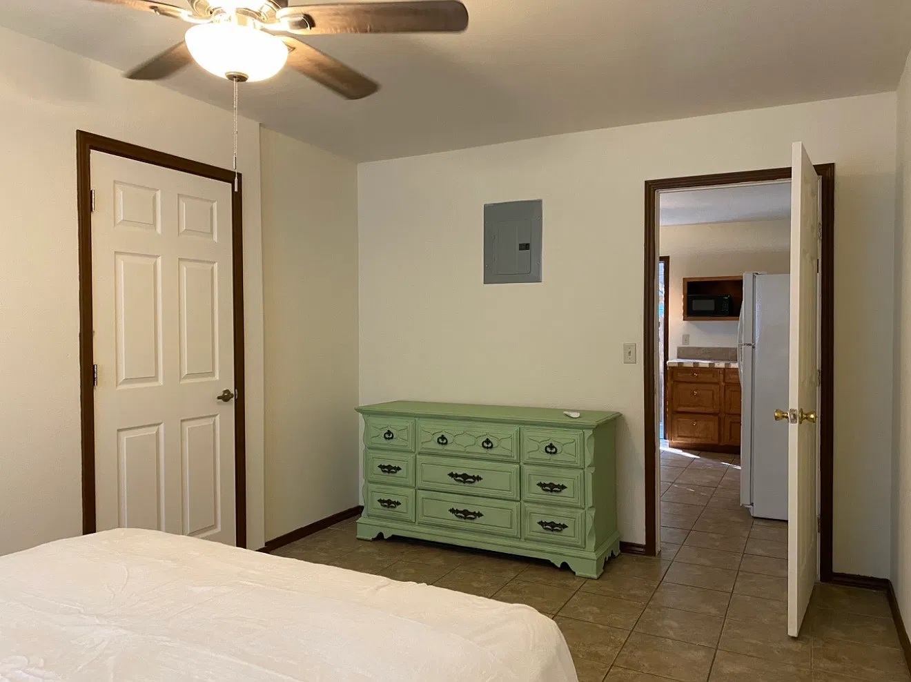 1 bed, 500 sqft, $950 — Photo 2