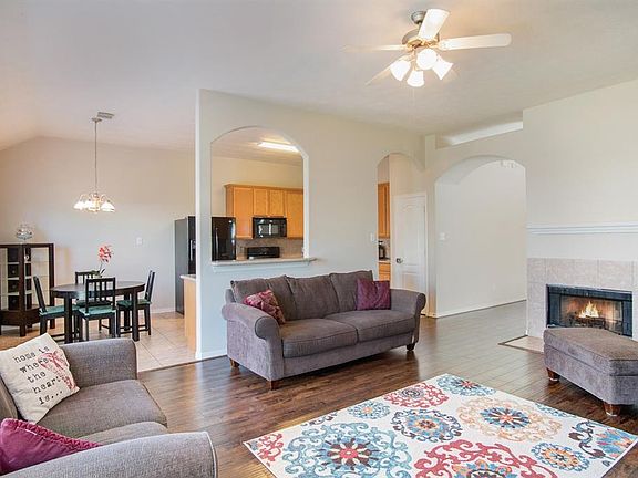 4th image of 9534 Curry Landing Dr