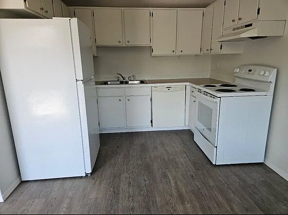 665 NE 7th St #1 — Photo 9