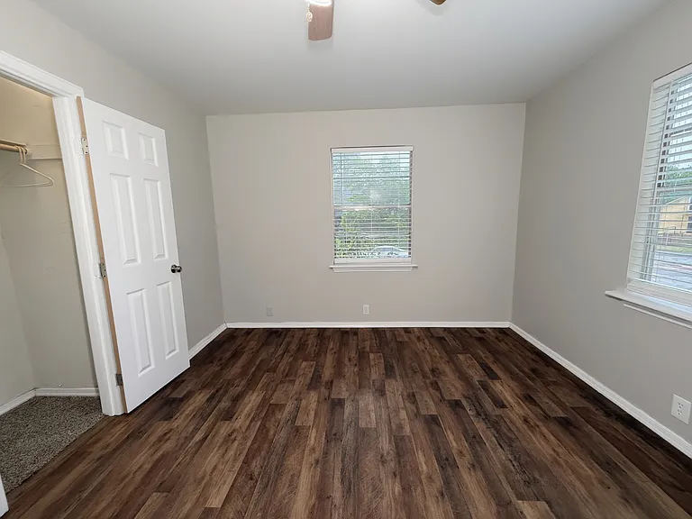 701 N Mirick Ave — Photo 8