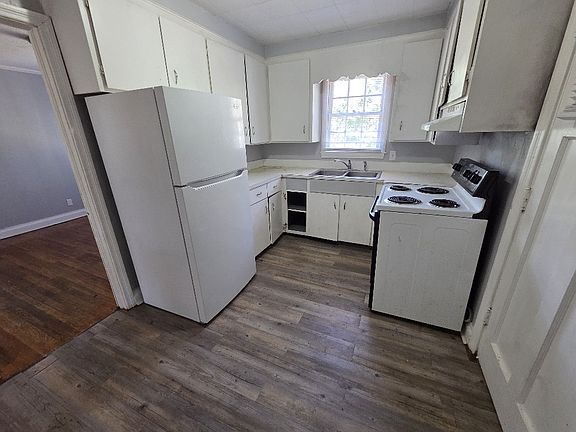 5th image of 314 Jewell Dr APT B