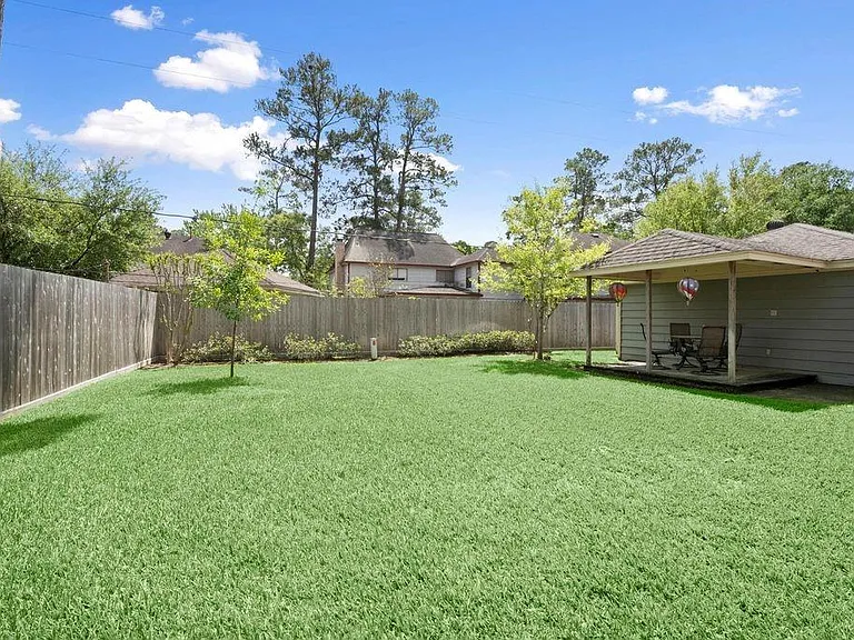 7615 Litchfield Ln — Photo 33