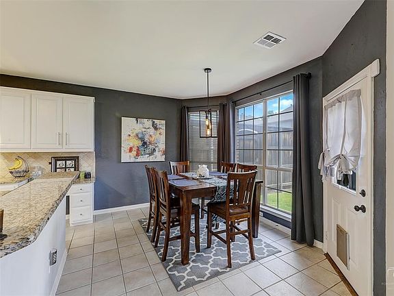 3rd image of 1839 Darnell Cir