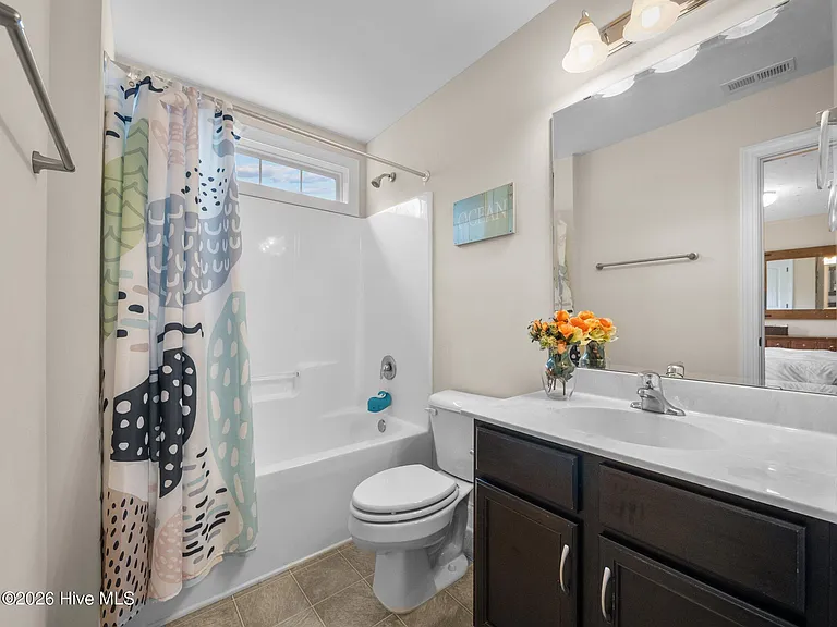 154 Cornel Ln — Photo 15