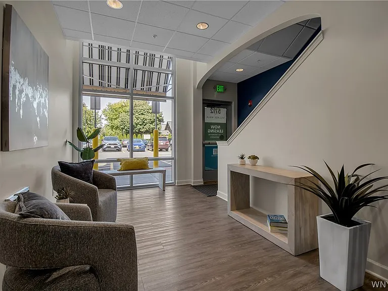 5712 Main St #200 — Photo 4
