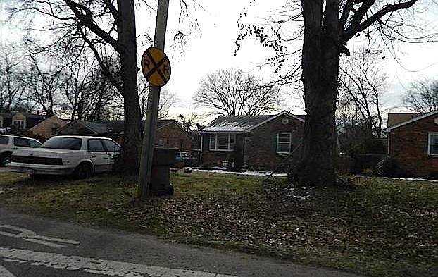 2nd image of 1538 Straightway Ave