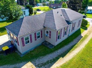 810 S Hickory St, Mauston, WI 53948