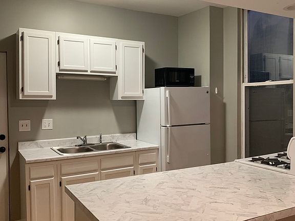 2nd image of 1303 W Ohio St #3F