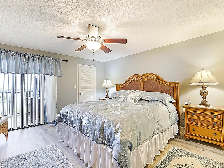 300 Intracoastal Pl #403 — Photo 23