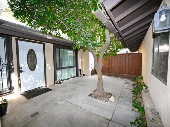 4985 E Butler Ave APT 120, Fresno, CA 93727