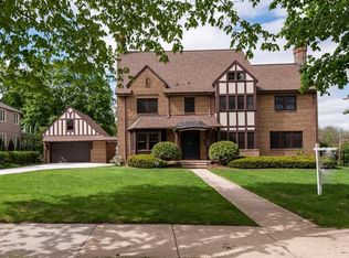 909 8th St SW, Rochester, MN 55902