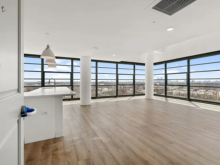 The Tower at Henry — Photo 114