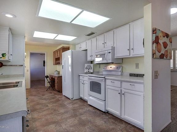 4th image of 17233 N 126th Ave