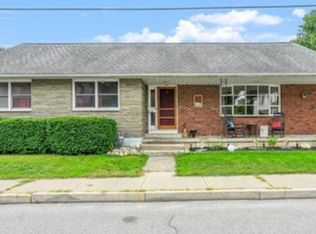10 Tallmadge Pl, Mechanicville, NY 12118