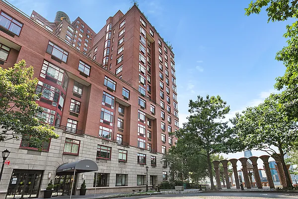 Sold by Corcoran | media 7