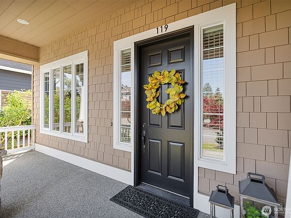 4th image of 119 239th Way SE