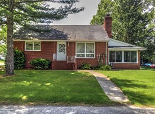 34 Delford Dr, North Cape May, NJ 08204