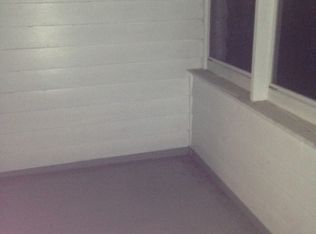 13556 Cedar Rd, University Heights, OH 44118