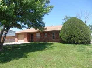 1219 Rolling Stone Dr, Tecumseh, OK 74873