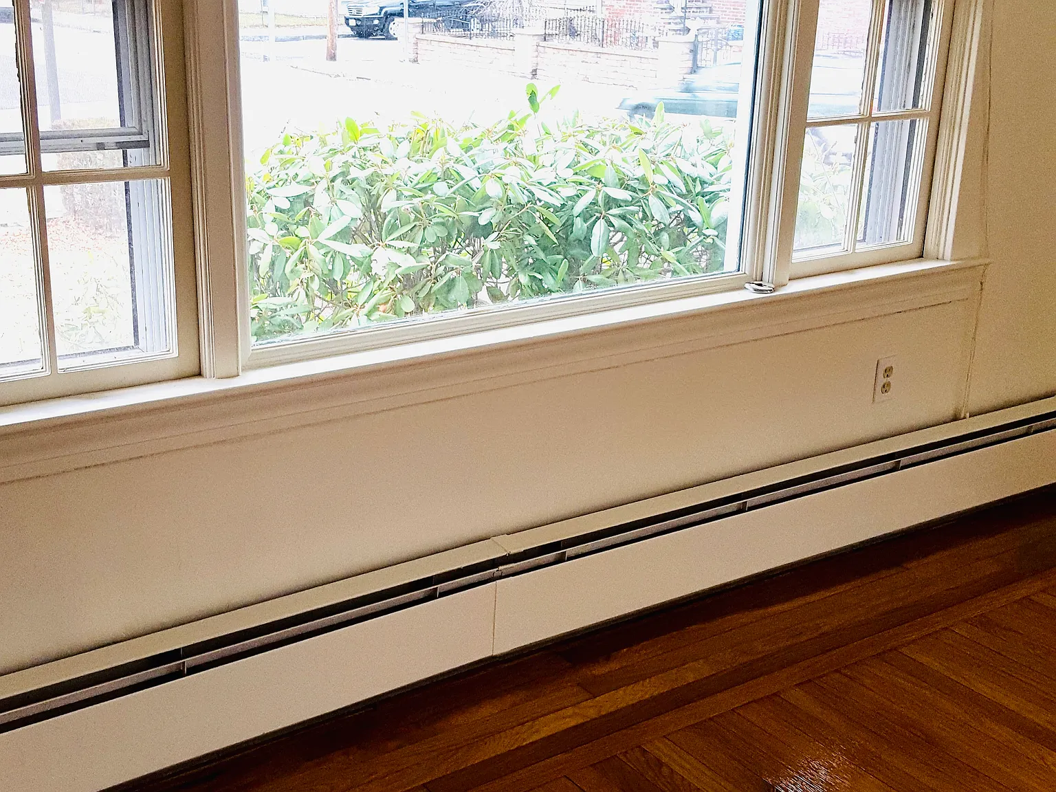 2 bed, 900 sqft, $2,400 — Photo 4