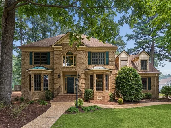 101 Clayton Dr, Yorktown, VA 23693
