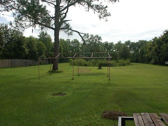 4th image of 8417 Pinecone Dr