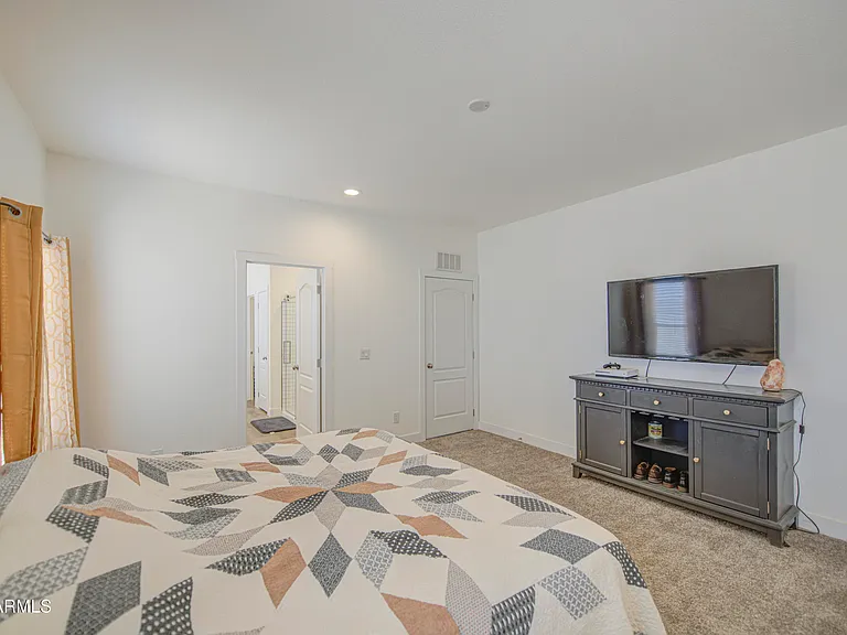 4057 N Solar St — Photo 26
