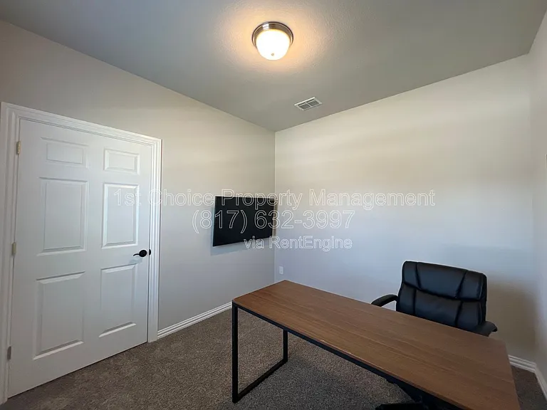 225 Lemley Dr — Photo 12