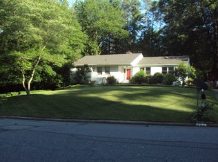 403 Long Leaf Dr, Chapel Hill, NC 27517