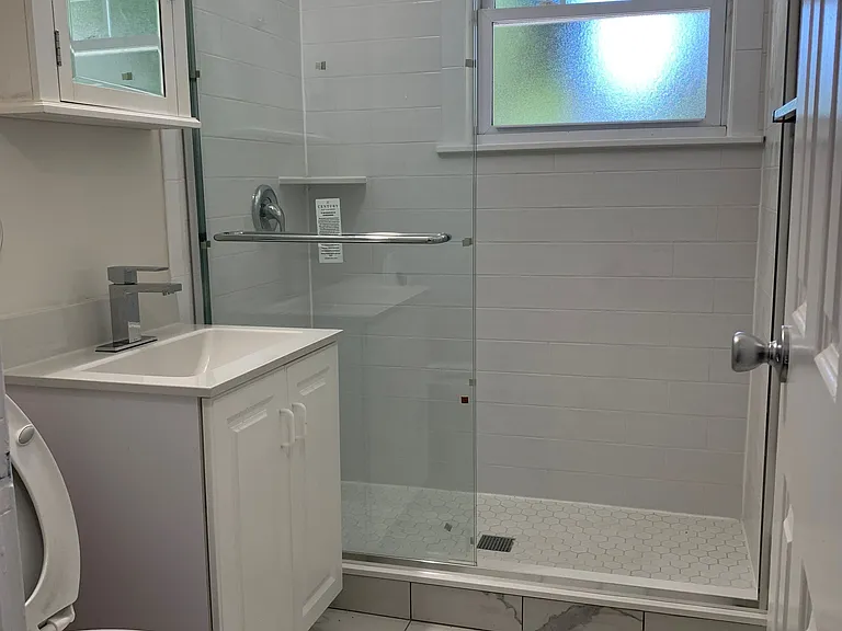 571 Park Ave #2D — Photo 3