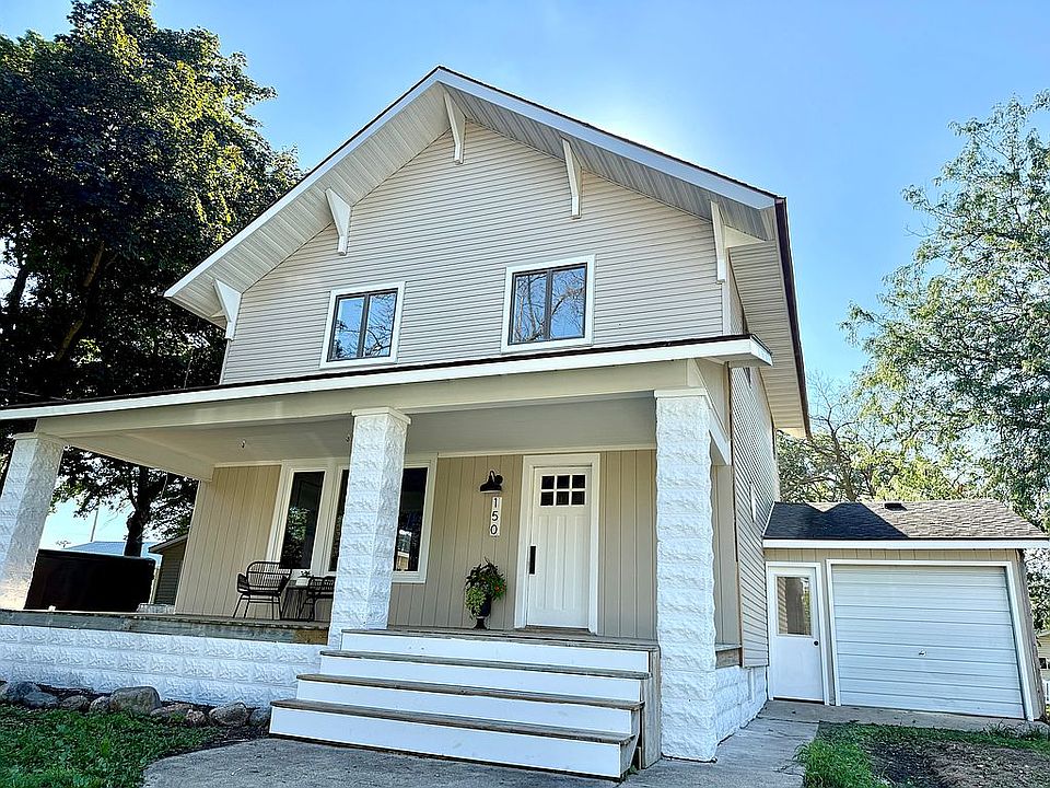 1st image of 150 N 1st St