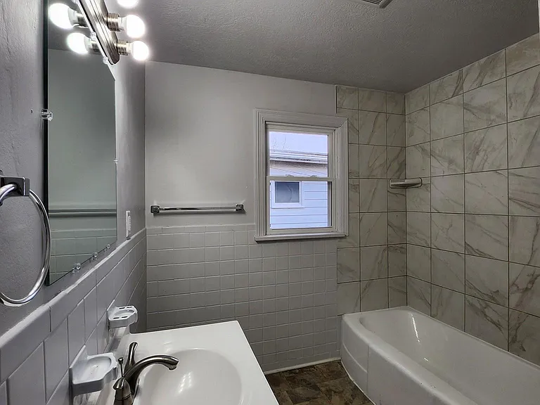 917 Ridge Rd NW — Photo 11