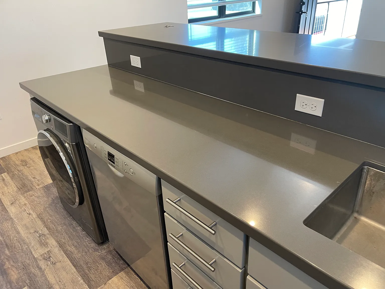 3 bed, 1240 sqft, $3,150 — Photo 3