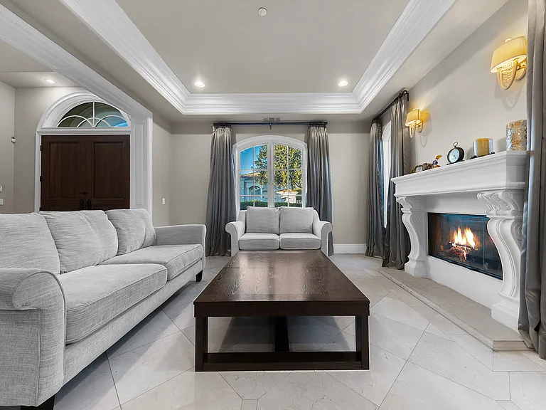 150 W Naomi Ave — Photo 9