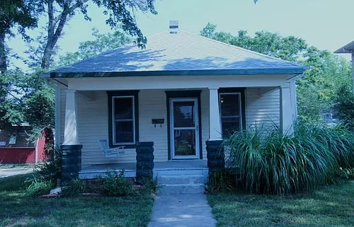 1710 Harwood St Photo 1