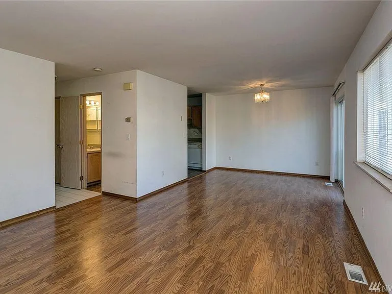 2836 Undine St — Photo 8