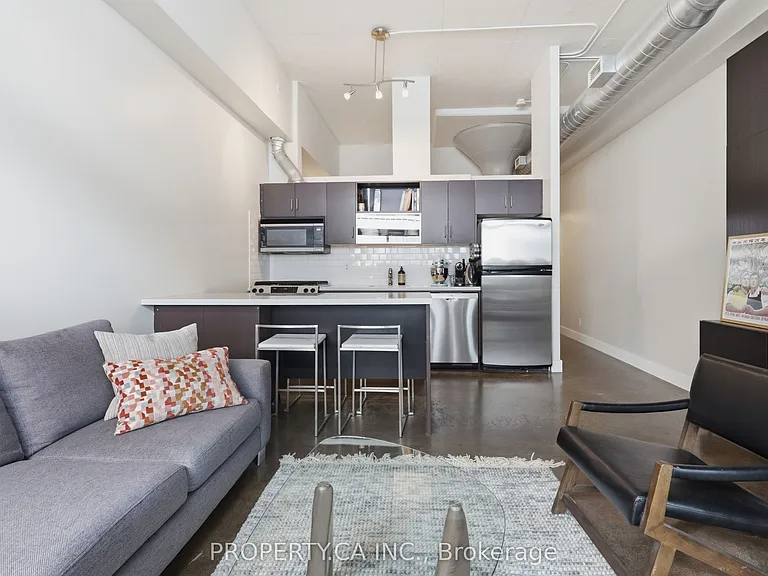 233 Carlaw Ave #325 — Photo 11
