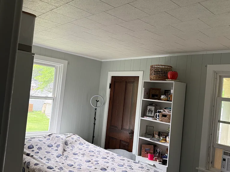 1407 Elm St — Photo 5