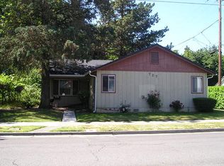 727 W 4th St APT B, Medford, OR