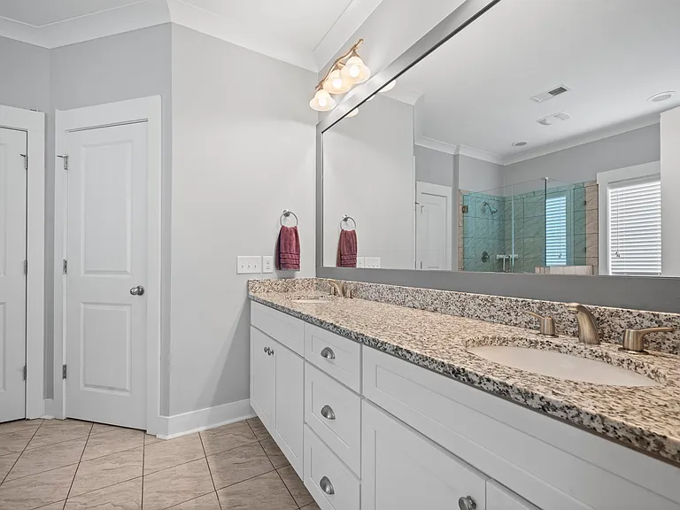 414 Hamlet Cir — Photo 24