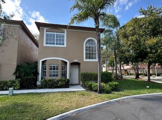 16108 Emerald Cove Rd, Fort Lauderdale, FL 33331