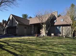 4 Touraine Ct, Pittsford, NY 14534