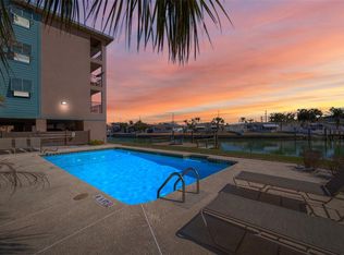 145 116th Ave APT 303, Treasure Island, FL 33706
