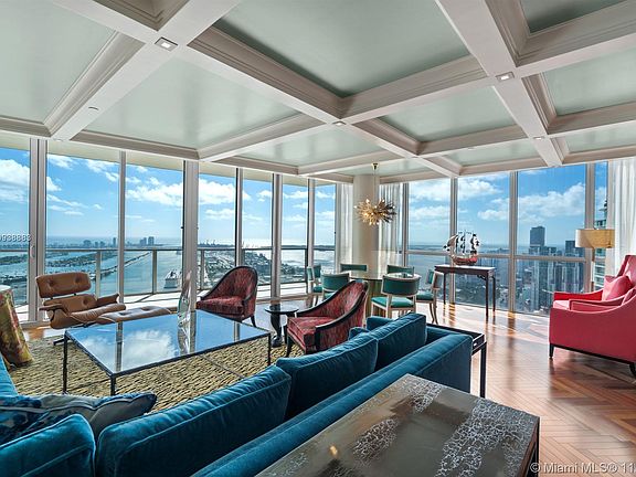 3rd image of 1100 Biscayne Blvd Unit 5801