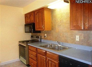 4th image of 6040 Hardin Dr