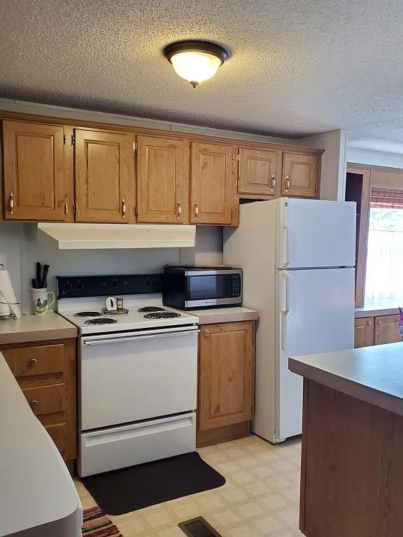 4540 Oregon Rd — Photo 3